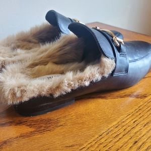 Steve Madden Leather and Faux Fur Slip on Mule.  Size 7.5M, Blue.